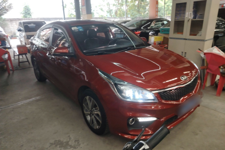 Kia K2 2018 imagen de coche #4