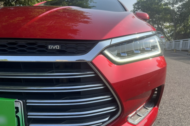 BYD Qin Pro New Energy 2018 immagine di auto #4