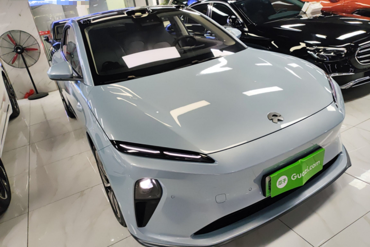 NIO ET5 2023 #4 NIO ET5 2023 car image #4