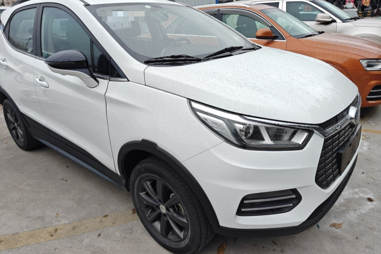 BYD Yuan New Energy 2019 car image #4