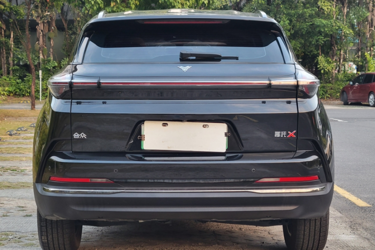 哪吒汽车 哪吒X 2024 汽车图片 #4