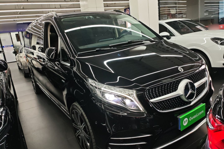 Mercedes-Benz V Class 2022 #4 Mercedes-Benz V Class 2022 car image #4