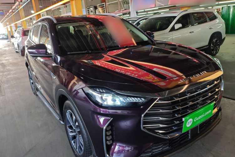 X70 PLUS 2020 car image #4