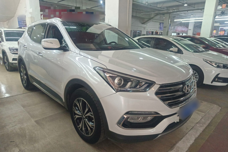 Hyundai Santa Fe 2017 #4 Hyundai Santa Fe 2017 car image #4