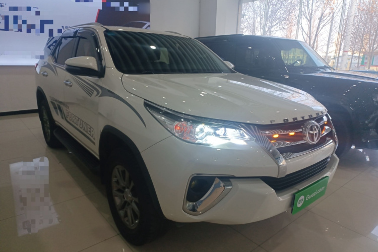 Toyota Fortuner 2019 #4 Toyota Fortuner 2019 car image #4
