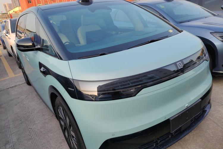 极氪 极氪MIX 2024 汽车图片 #4