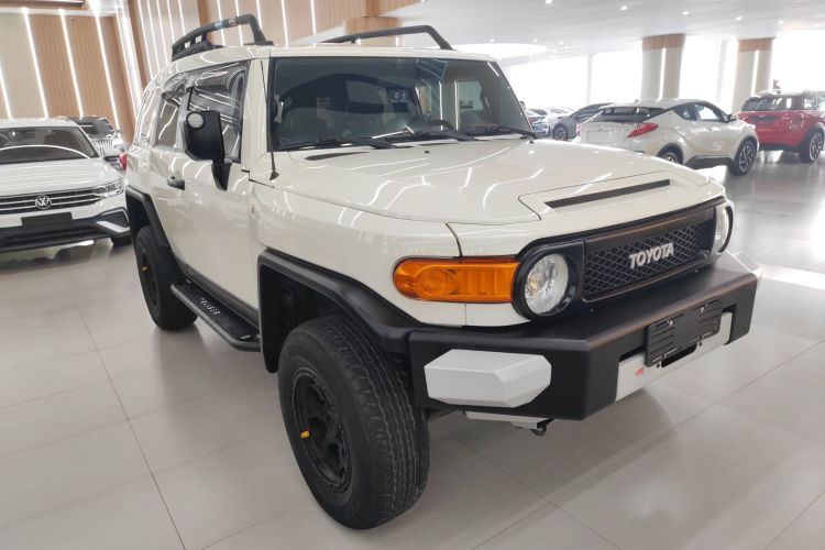 Toyota FJ Cruiser 2018 car image #4