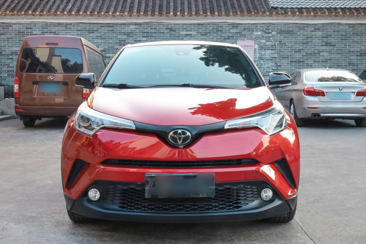 Toyota C-HR 2018 car image #4