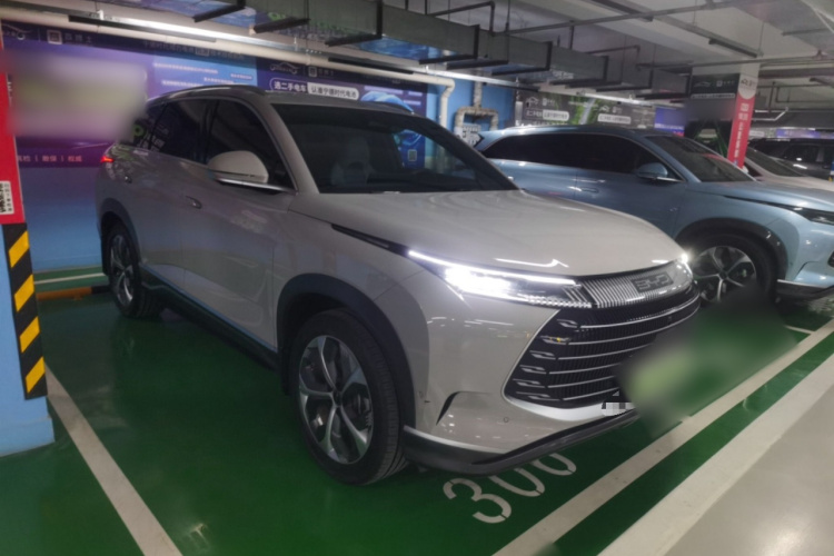 BYD Frigate 07 2023 #4 BYD Frigate 07 2023 car image #4