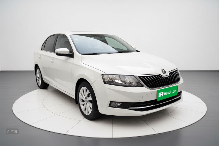 Skoda Rapid 2018 car image #4