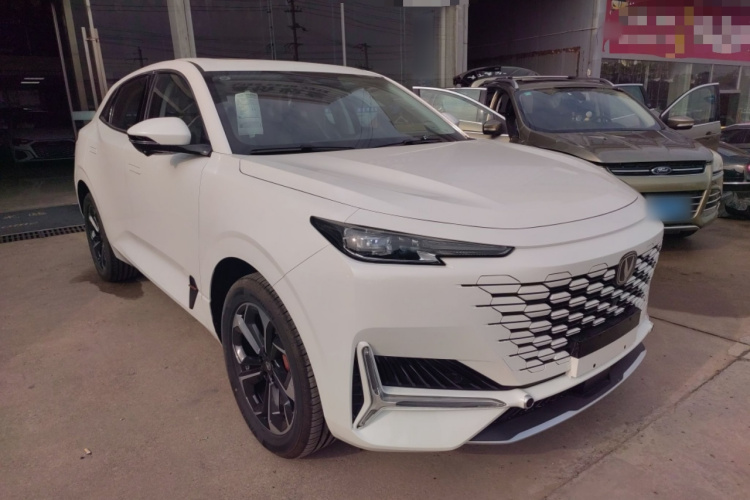 Changan UNI-K iDD 2025 #4 Changan UNI-K iDD 2025 car image #4