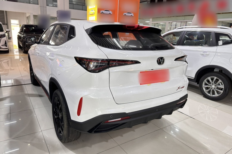 Changan X5 PLUS #4 Changan X5 PLUS car image #4