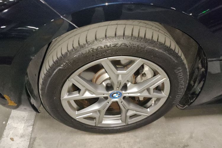 BMW i3 2024 car image #4