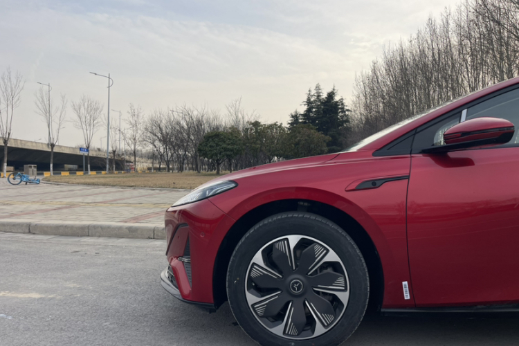 HongQi TianGong 05 2025 car image #4