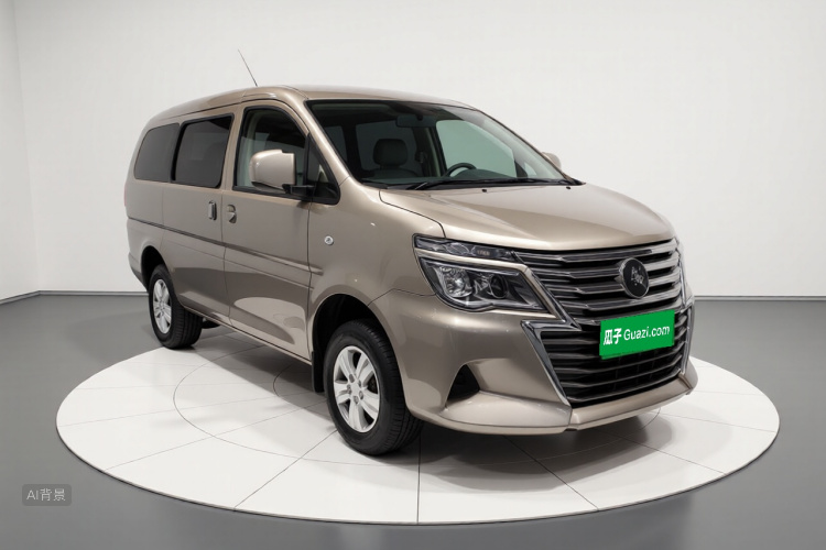 Forthing Lingzhi 2025 #4 Forthing Lingzhi 2025 car image #4