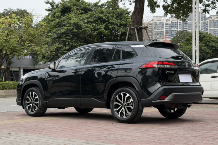 Toyota Frontlander 2023 #4 Toyota Frontlander 2023 immagine di auto #4