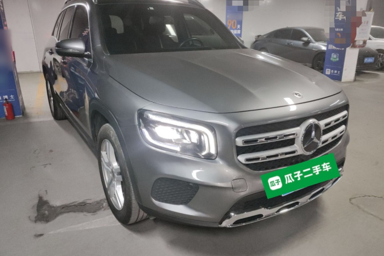 Mercedes-Benz GLB Class 2023 immagine di auto #4