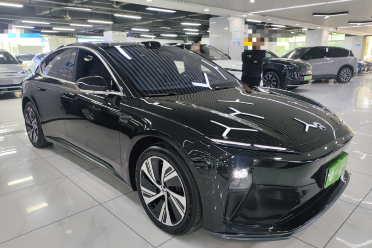 NIO ET5 2024 #4 NIO ET5 2024 car image #4