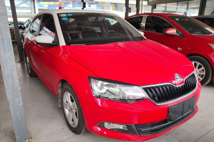 Skoda Fabia 2017 car image #4