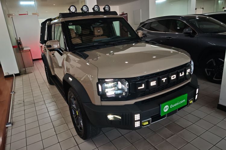 Jetour Traveller 2023 car image #4
