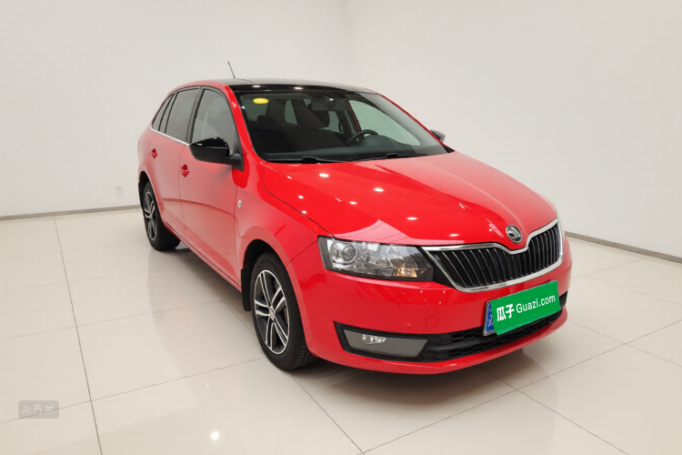 Skoda Rapid Spaceback 2014 car image #4