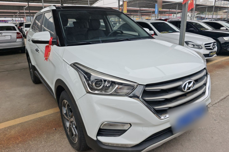 Hyundai ix25 2018 #4 Hyundai ix25 2018 car image #4