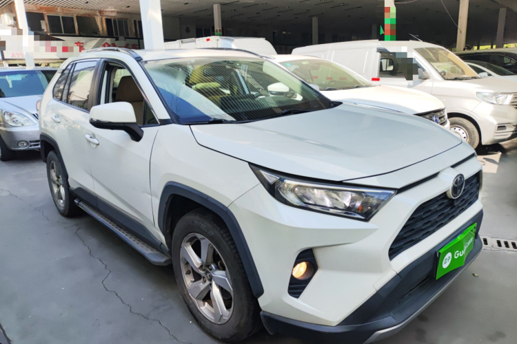 Toyota RAV4 2020 car image #4
