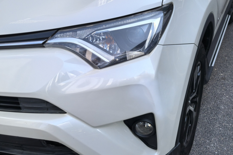 Toyota RAV4 2018 #4 Toyota RAV4 2018 car image #4