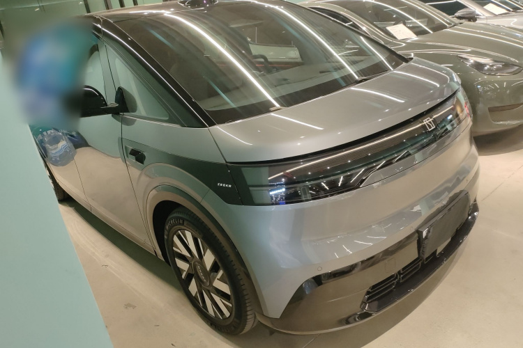 极氪 极氪MIX 2024 汽车图片 #4