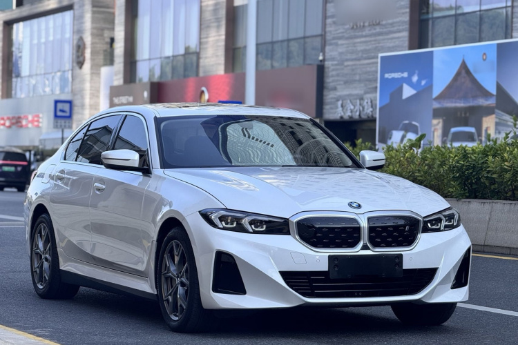 BMW i3 2023 car image #4