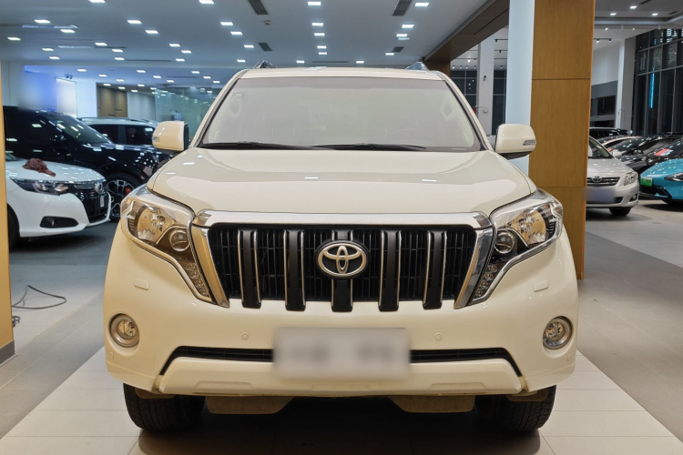 Toyota Land Cruiser Prado 2017 car image #4