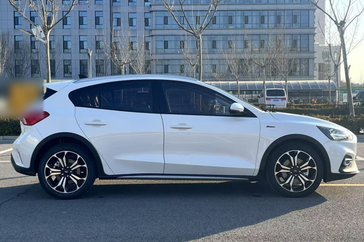 Ford Focus Active 2020 #4 Ford Focus Active 2020 car image #4