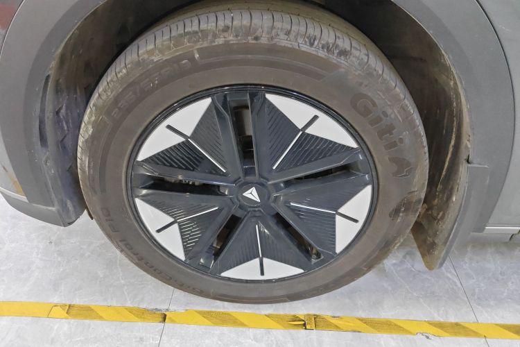 Deepal S07 2023 #4 Deepal S07 2023 car image #4