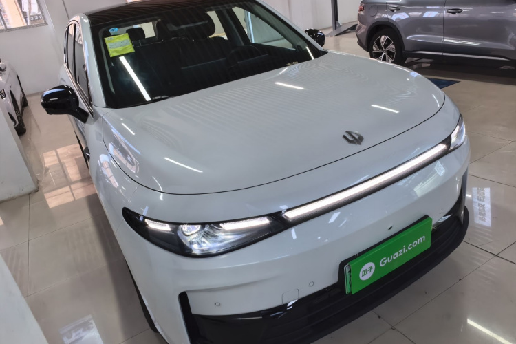 零跑汽车 零跑C10 2025 汽车图片 #4