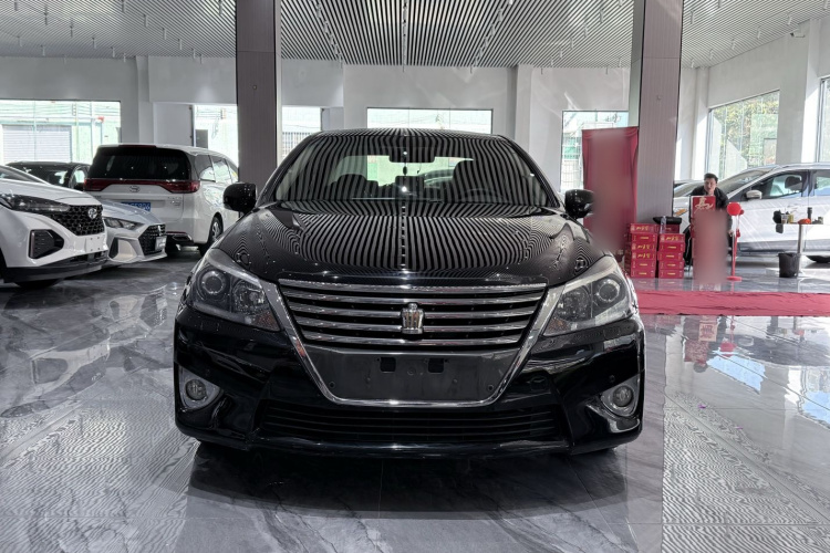 丰田 皇冠 2015 汽车图片 #4