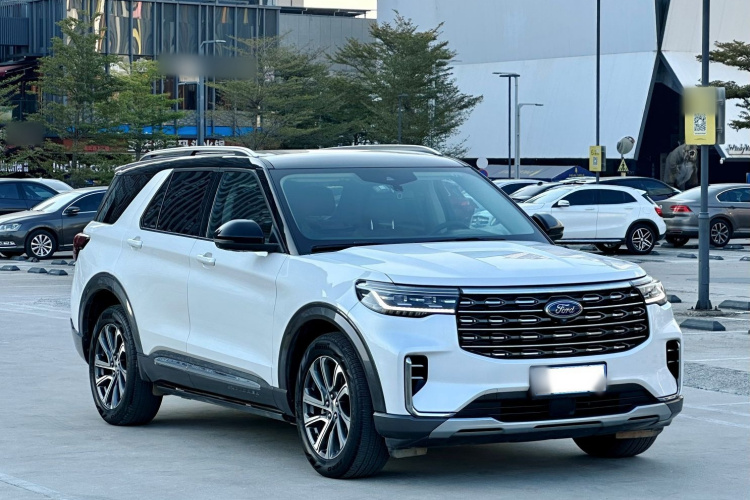 Ford Explorer 2022 car image #4