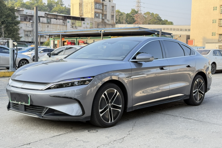 BYD Han 2023 immagine di auto #4