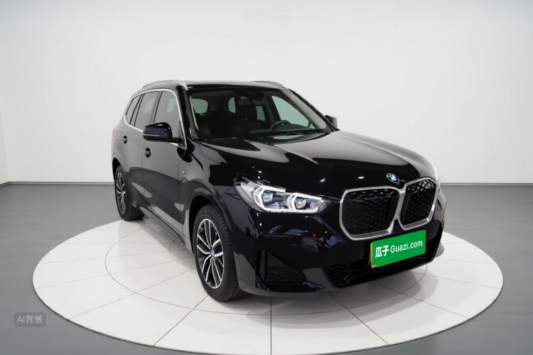 BMW iX1 2024 car image #4