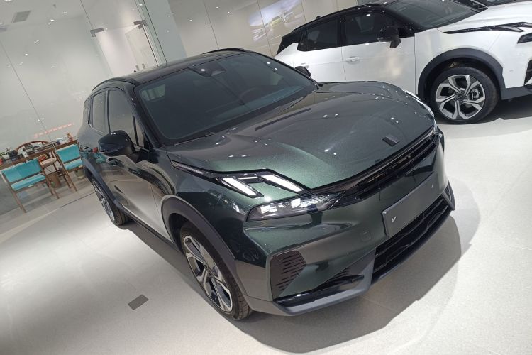 Lynk & Co 06 EM-P 2024 car image #4