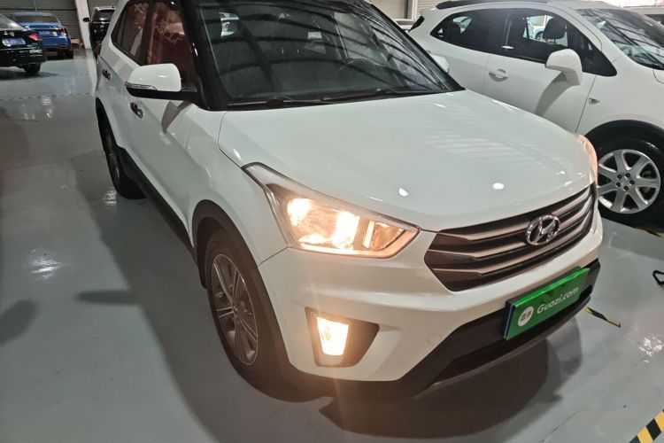 Hyundai ix25 2015 #4 Hyundai ix25 2015 car image #4