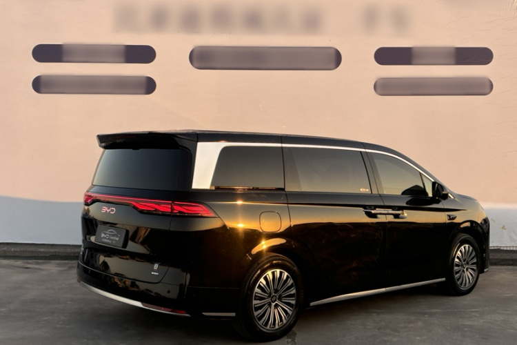 BYD Xia 2025 #4 BYD Xia 2025 imagen de coche #4