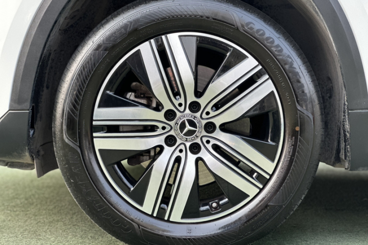 Mercedes-Benz EQA Class 2022 #4 Mercedes-Benz EQA Class 2022 immagine di auto #4