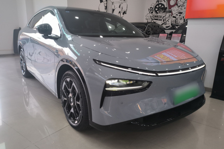 Xpeng G7 2025 #4 Xpeng G7 2025 car image #4