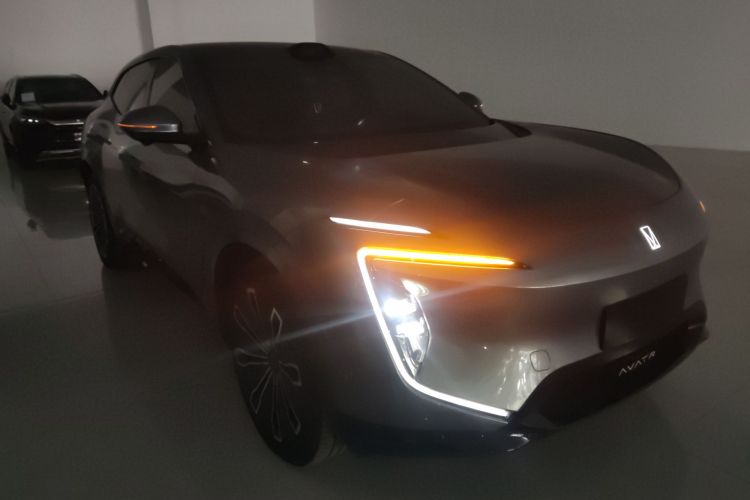 Avatr 07 2024 car image #4