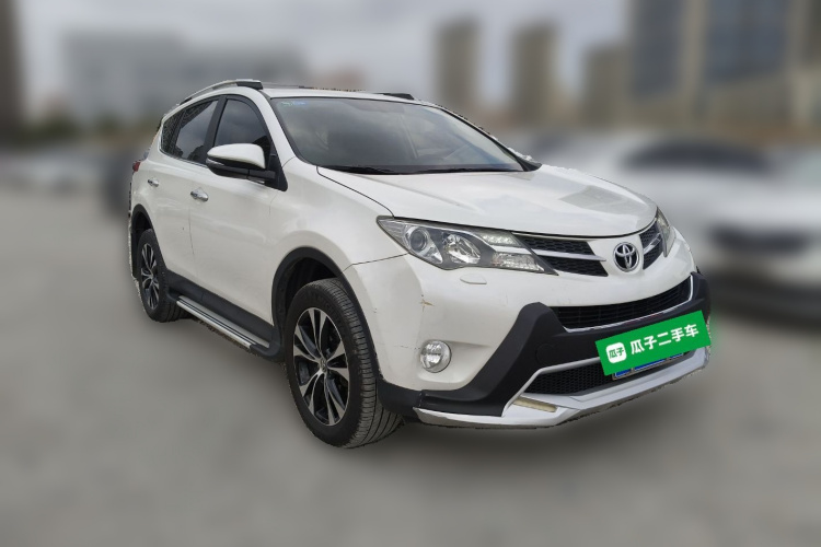 Toyota RAV4 2015 #4 Toyota RAV4 2015 car image #4