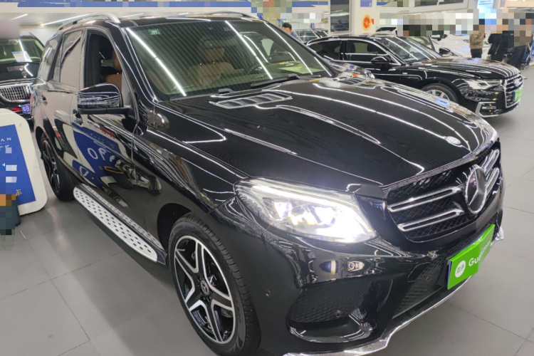 Mercedes-Benz GLE Coupe 2017 #4 Mercedes-Benz GLE Coupe 2017 car image #4