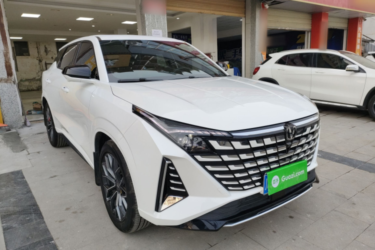 Changan UNI-Z 2025 #4 Changan UNI-Z 2025 car image #4