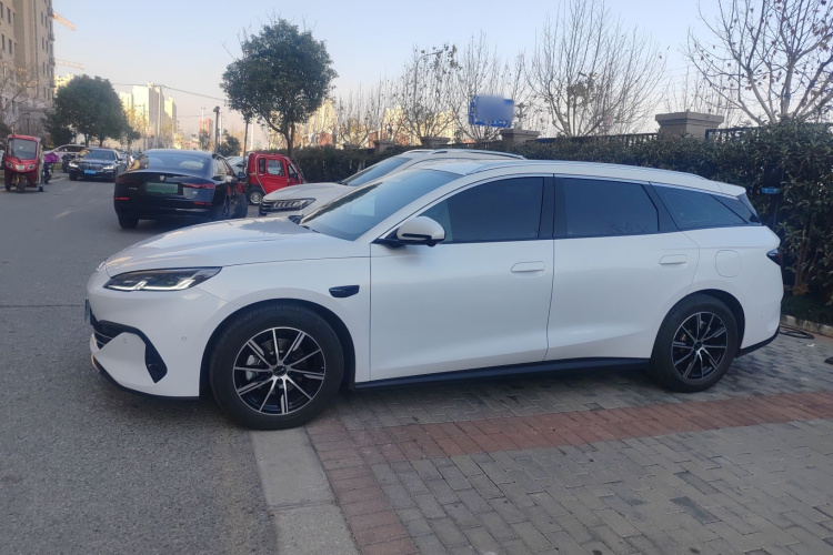 BYD Seal 06 DM-i 2025 car image #4