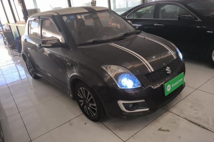 Suzuki Swift 2017 car image #4