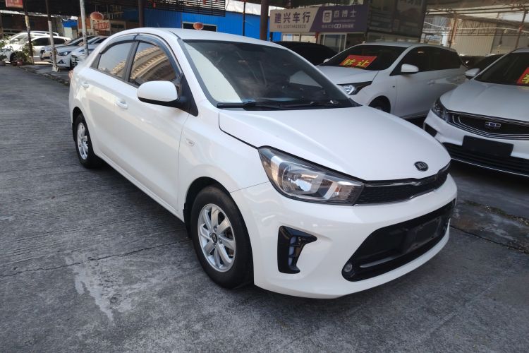 起亚 焕驰 2018 汽车图片 #4